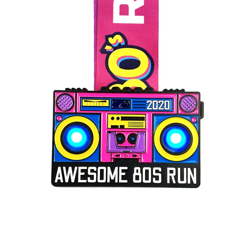Vlastní úžasná medaile 80S Run LED
