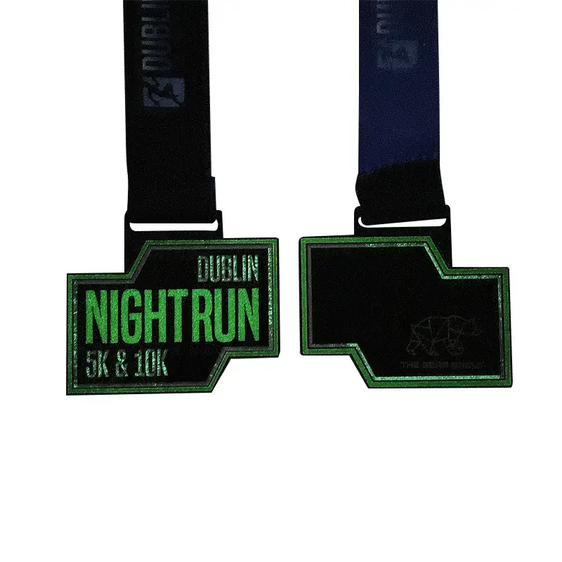 5K & 10K Night Run Glitter Glow in the Dark Award Medal (Médaille de la course de nuit à paillettes)