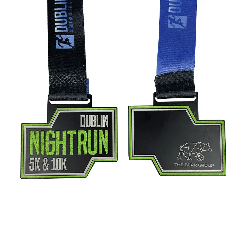 5K & 10K Night Run Glitter Glow in the Dark Award Medal (Médaille de la course de nuit à paillettes)